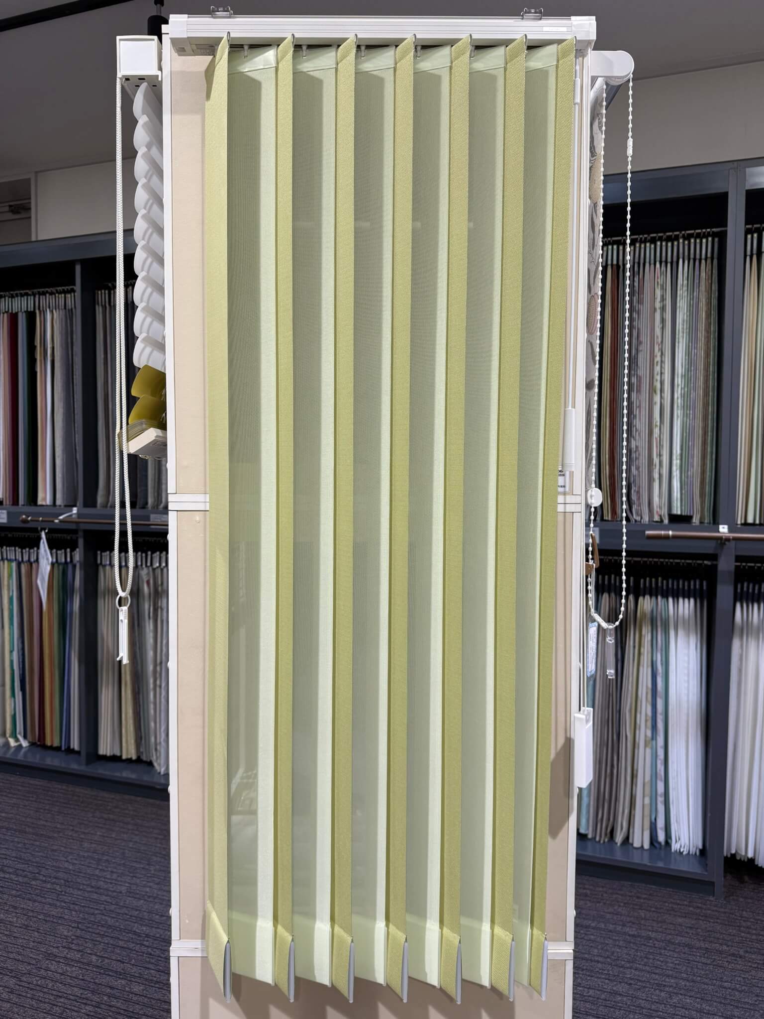 縦型ブラインド